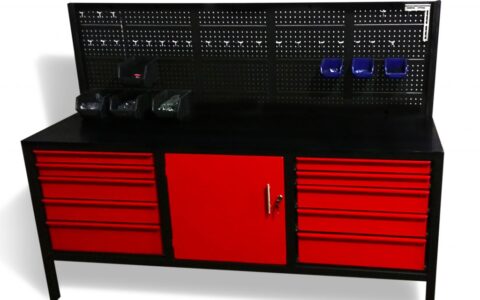 biale-cien-1024x874